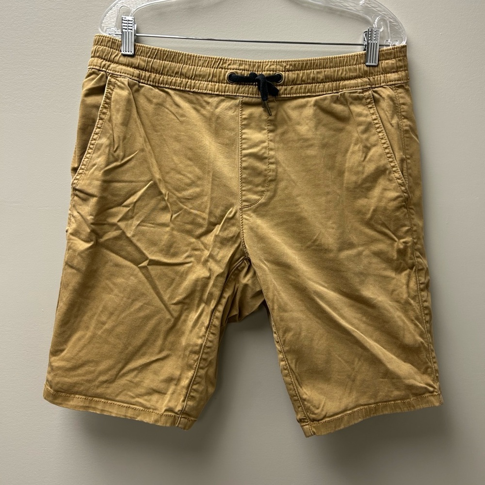 Hollister Men’s Khaki Jogger Shorts‎